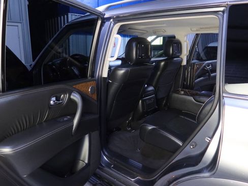 Used 2015 INFINITI QX80 Luxe w/ 22" Wheel Package image 18