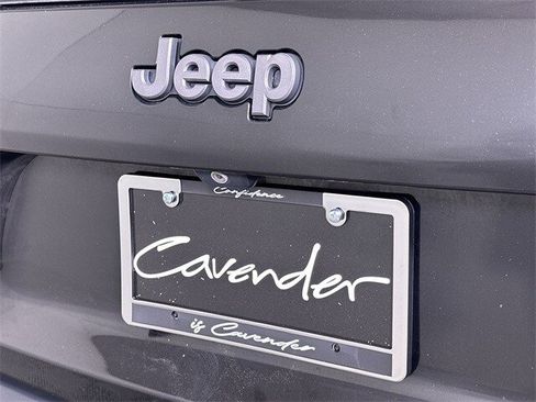 Used 2019 Jeep Cherokee Trailhawk w/ Comfort/Convenience Group image 32