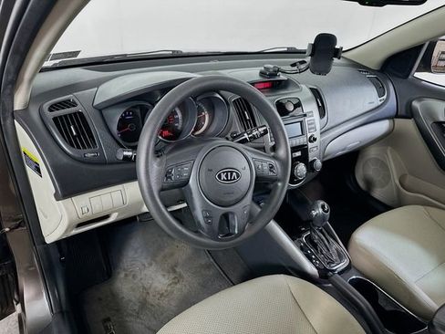 Used 2013 Kia Forte EX image 15