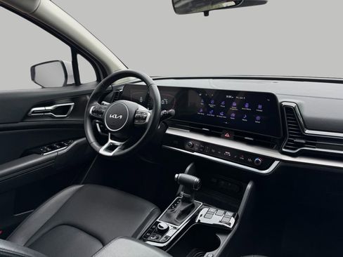 Used 2025 Kia Sportage EX FWD image 31