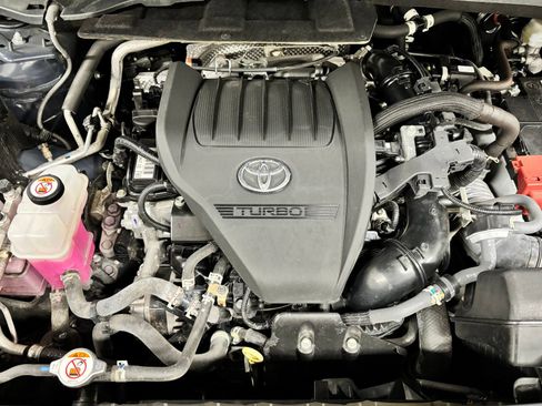 Used 2024 Toyota Grand Highlander AWD image 24