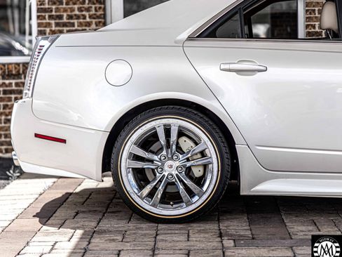 Used 2011 Cadillac CTS Performance image 11