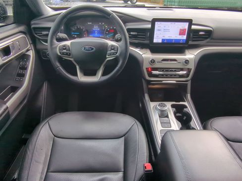 Certified 2022 Ford Explorer XLT image 14