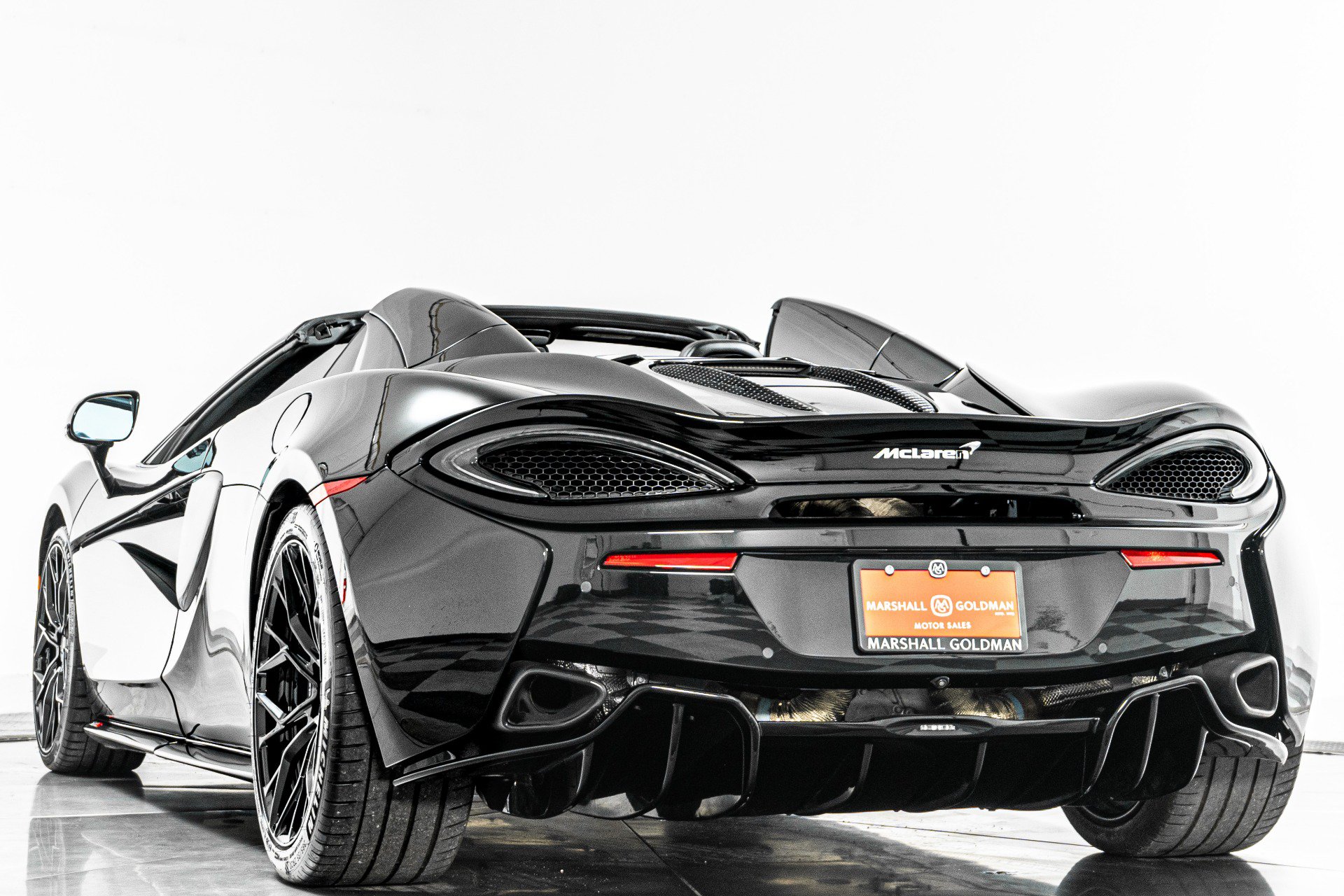 Used 2020 McLaren 570S Spider RWD image 7