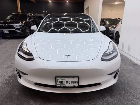 Used 2018 Tesla Model 3 Long Range image 3