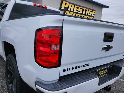 Used 2018 Chevrolet Silverado 1500 LT w/ All Star Edition image 11