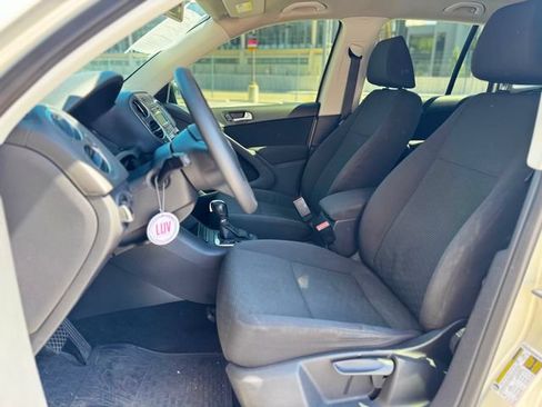 Used 2012 Volkswagen Tiguan S FWD image 26