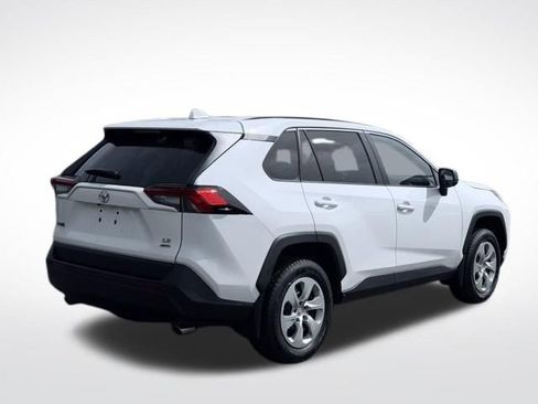Used 2023 Toyota RAV4 LE AWD/4WD image 6