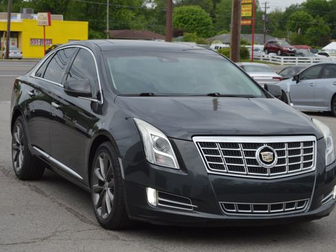 Used 2013 Cadillac XTS Luxury w/ Driver Awareness Package FWD image 2