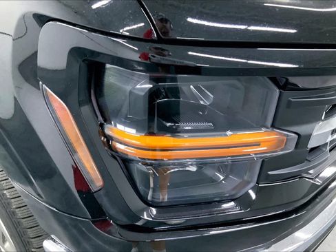 Used 2024 Ford F150 XLT image 15