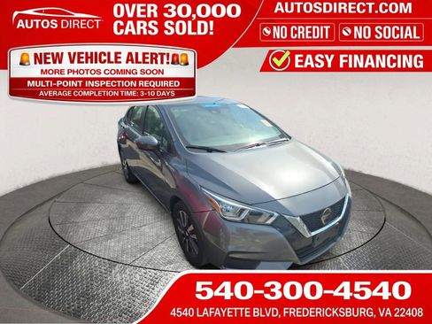 Used 2021 Nissan Versa SV FWD image 1