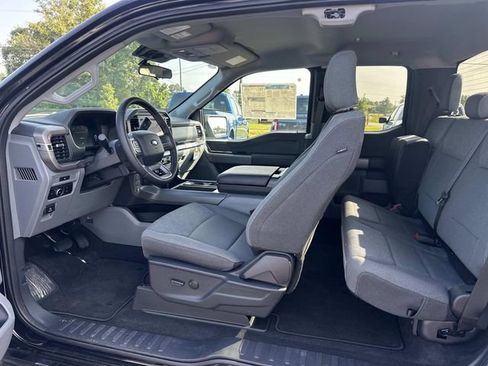 New 2025 Ford F150 XLT w/ Equipment Group 301A Standard image 22