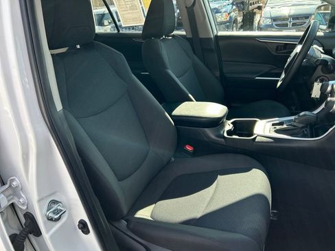 Used 2025 Toyota RAV4 LE image 30