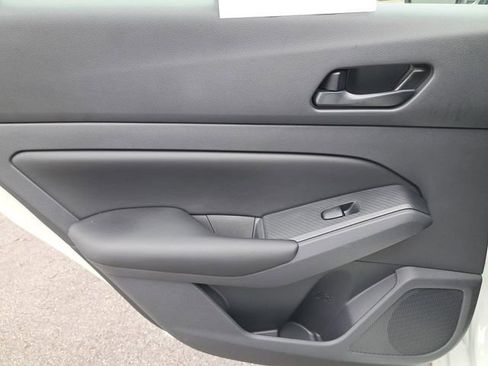 Used 2025 Nissan Altima 2.5 S image 13