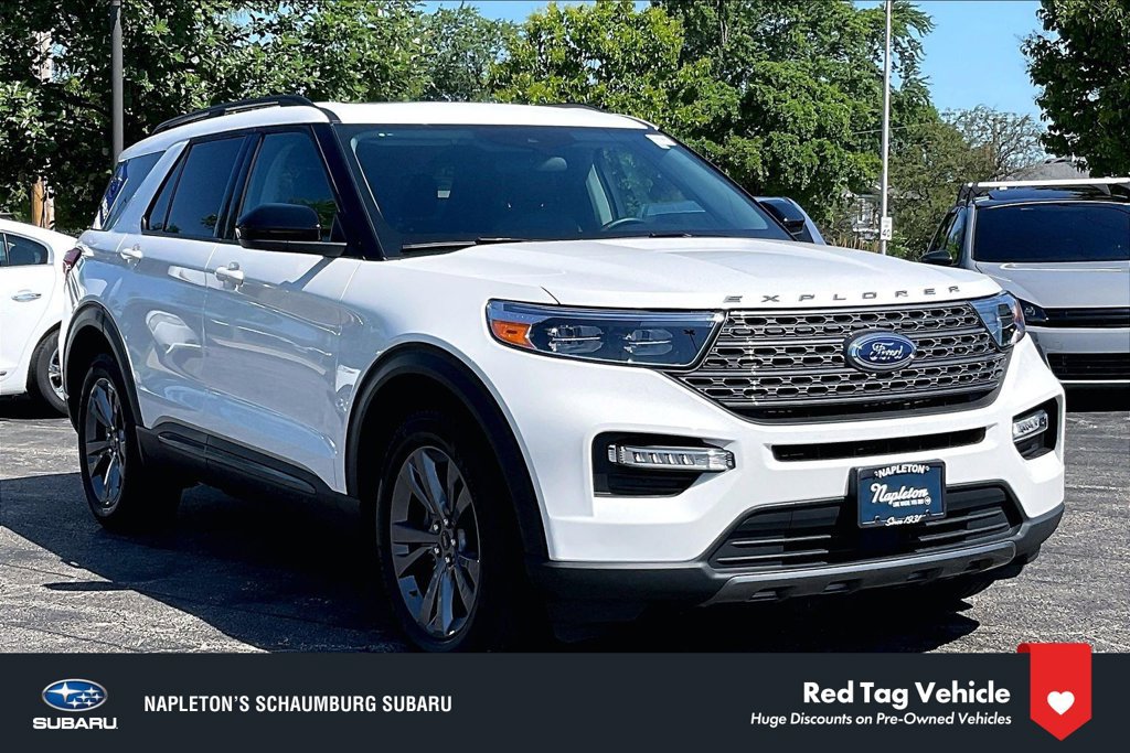Used 2024 Ford Explorer XLT w/ Equipment Group 202A AWD/4WD image 1