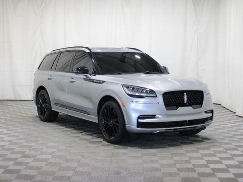 Used 2024 Lincoln Aviator Reserve w/ Equipment Group 201A AWD/4WD image 1