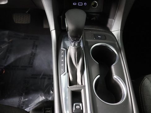 Used 2023 Chevrolet Equinox LT image 40