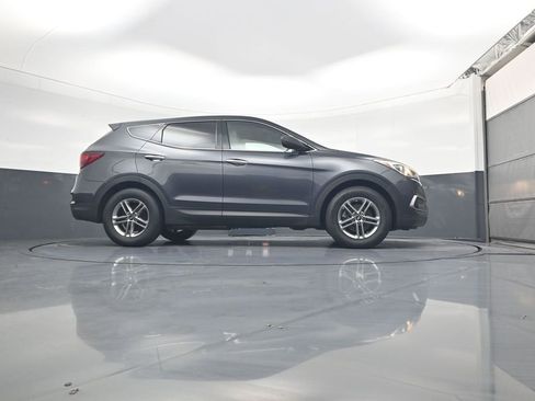 Used 2017 Hyundai Santa Fe Sport image 18