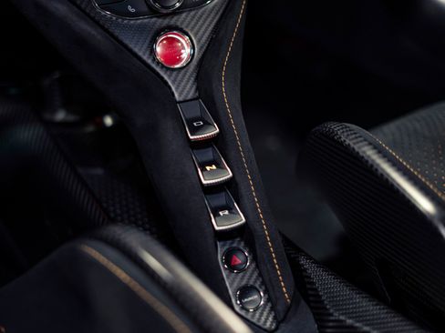 Used 2021 McLaren 765LT RWD image 18