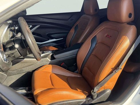 Used 2019 Chevrolet Camaro SS RWD image 19