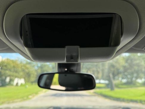 Used 2023 GMC Acadia AT4 image 24