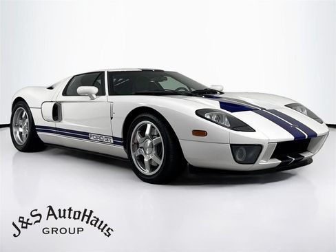 Used 2005 Ford GT RWD image 1
