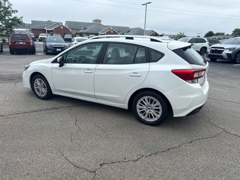 Used 2018 Subaru Impreza 2.0i Premium AWD/4WD image 17