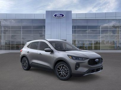New 2025 Ford Escape SE w/ PHEV Premium Package