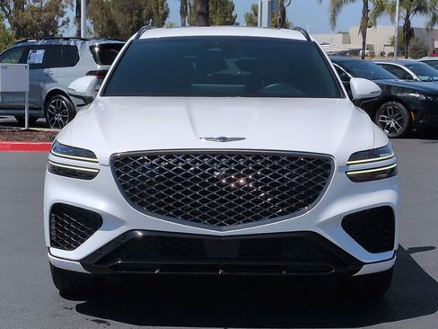 Used 2022 Genesis GV70 2.5T w/ Sport Prestige Package AWD/4WD image 3