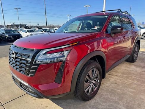 New 2026 Nissan Pathfinder SV image 8