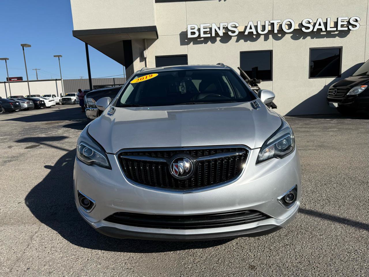 Used 2019 Buick Envision Essence FWD image 3