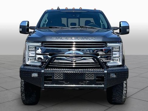 Used 2019 Ford F350 Lariat w/ Lariat Ultimate Package AWD/4WD image 4