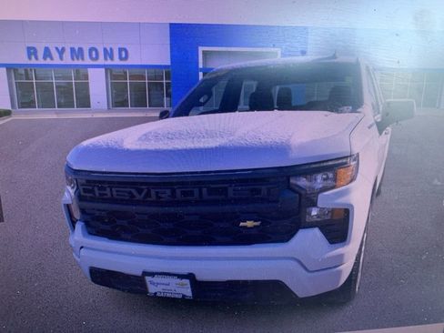 Used 2024 Chevrolet Silverado 1500 Custom AWD/4WD image 6