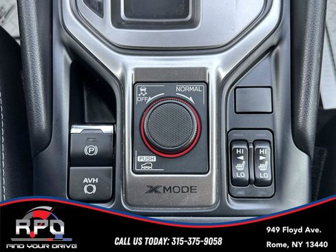 Used 2019 Subaru Forester Premium w/ All-Weather Package image 23