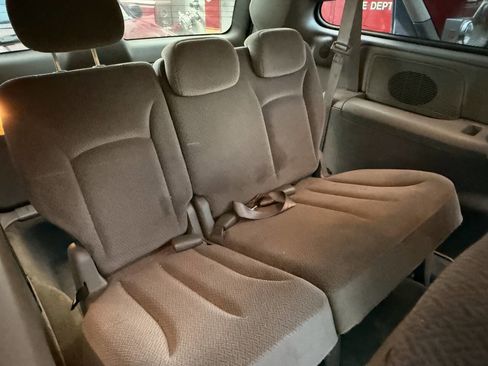 Used 2006 Dodge Grand Caravan SXT image 19