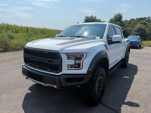 Used 2020 Ford F150 Raptor w/ Equipment Group 802A Luxury AWD/4WD image 3