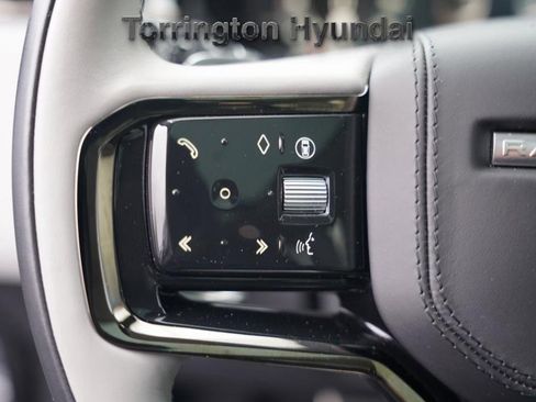 Used 2025 Land Rover Range Rover Velar Dynamic SE image 19