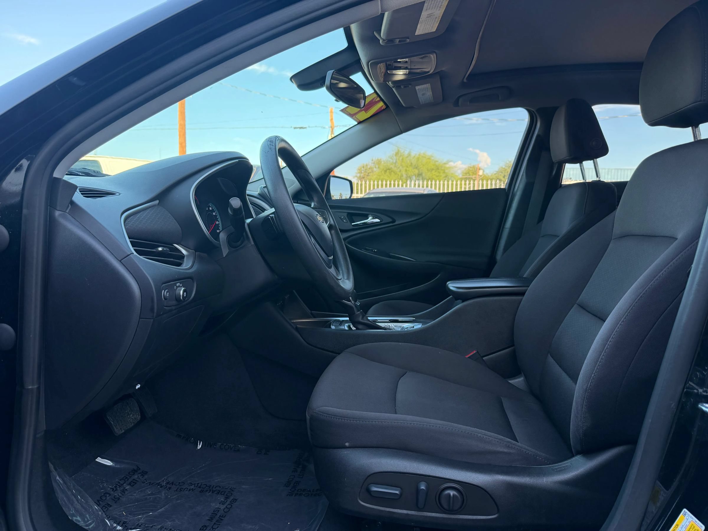 Used 2022 Chevrolet Malibu LT FWD image 9