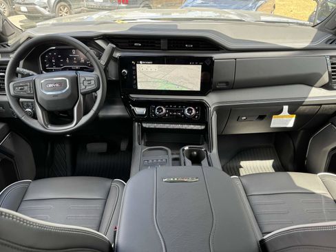 New 2025 GMC Sierra 2500 AT4X w/ AT4X AEV Edition image 2