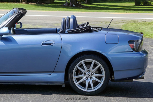 Used 2004 Honda S2000 image 5