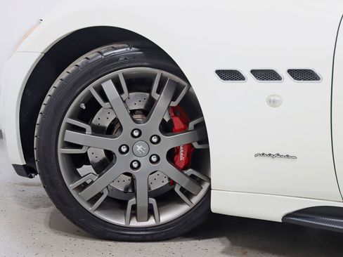 Used 2009 Maserati GranTurismo S RWD image 13