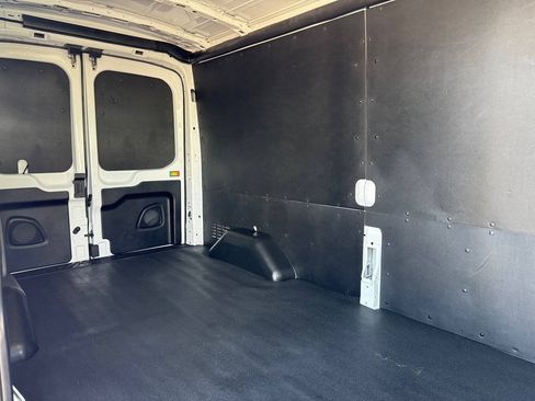 Used 2023 Ford Transit 250 Medium Roof AWD w/ Load Area Protection Package image 26