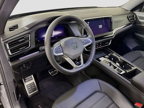 New 2026 Volkswagen Atlas Cross Sport SEL R-Line AWD/4WD image 9