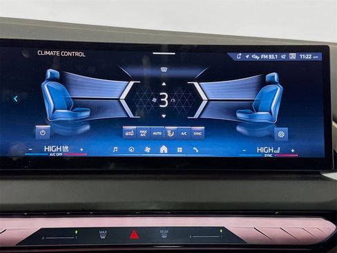 Used 2025 BMW X3 xDrive30i w/ Premium Package image 14