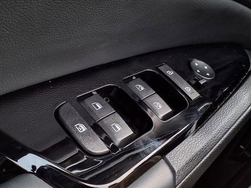 Used 2023 Kia Sportage EX image 29