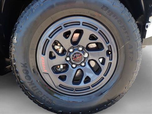 Used 2023 Nissan Frontier PRO-4X w/ Pro Convenience Package AWD/4WD image 7