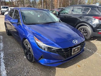 Used 2023 Hyundai Elantra SEL w/ Convenience Package