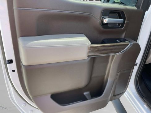 Used 2022 Chevrolet Silverado 1500 RST w/ Redline Edition image 13