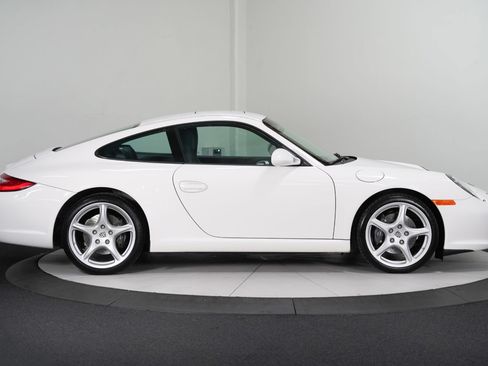Used 2009 Porsche 911 Carrera RWD image 9