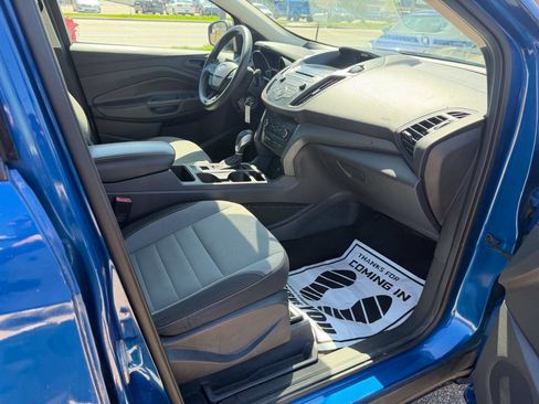 Used 2017 Ford Escape S FWD image 39